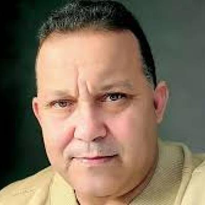 د. فيصل الأحمر د. فيصل الأحمر