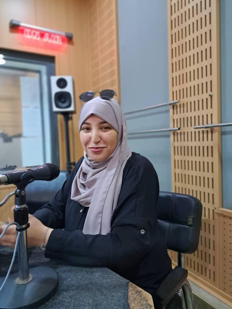 الكاتبة الشابة بثينة حجيج الكاتبة الشابة بثينة حجيج