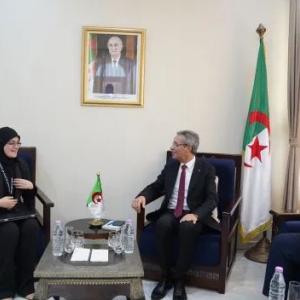 المخترعة رونق رحماني