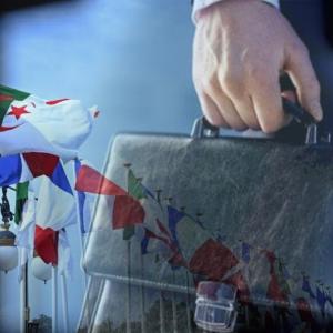 مقالات الدولية