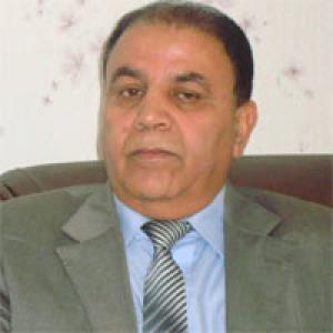 الكاتب حسين عبروس