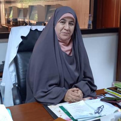 الأستاذة فطومة بن يحيا