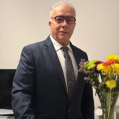 الكاتب زين الدين بومرزوق