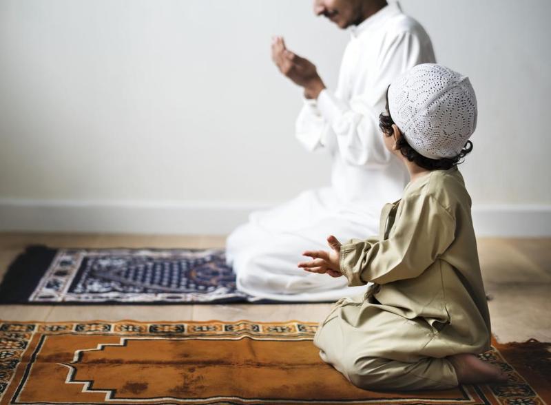 تعليم الصلاة للأطفال ربورتاج
