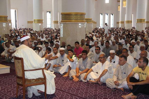 الدكتور العمري مرزوق حول دور الخطاب المسجدي في تكريس المرجعية الدينية الوطنية ضيف النسمات