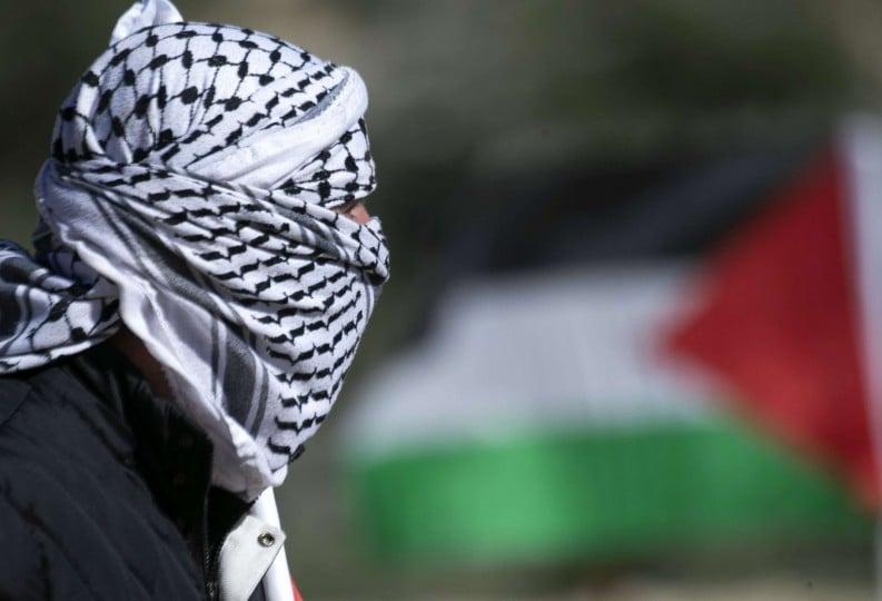 الكوفية الفلسطينية الأخبار