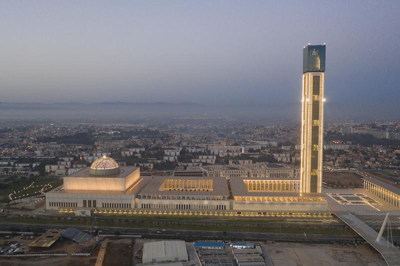 جامع الجزائر الأعظم:المحمدية تمحو لافيجري تقرير